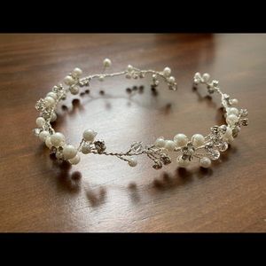 Wedding/bridal hair vine